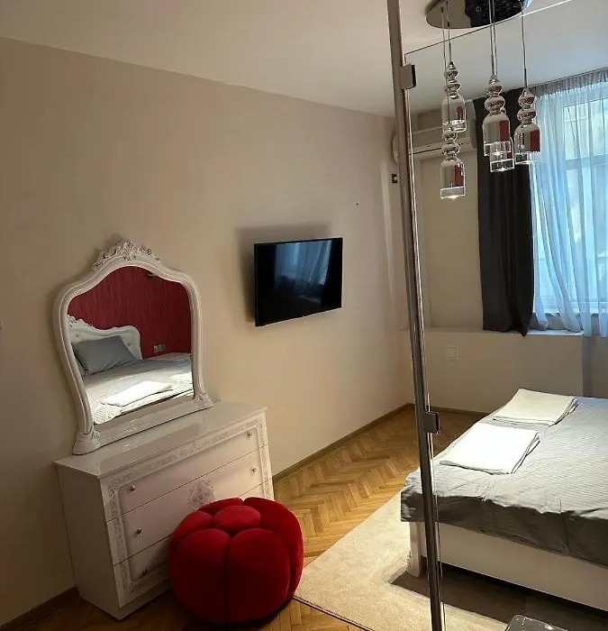 Lux Apartments Top Center-1