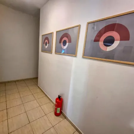 Cozy Apartment In Sofia Center-3